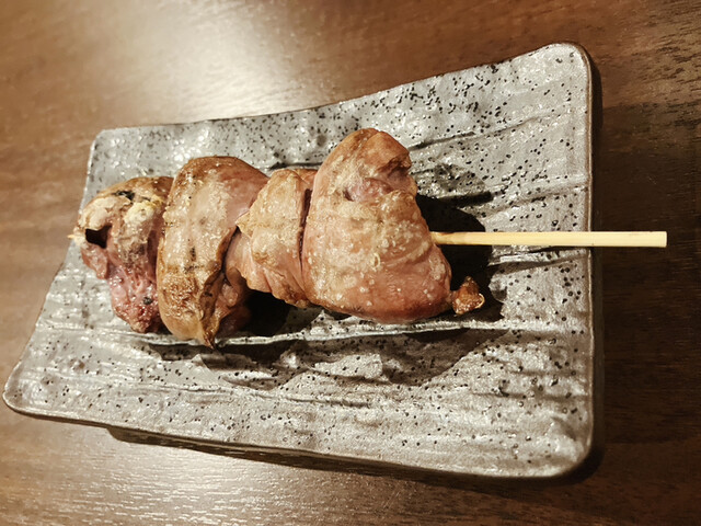 焼鳥 シシマル 行啓通店的实拍高清图
