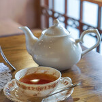 recommendations for salon de the Tea shot