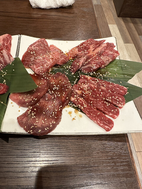 炭火焼肉 日本代表 中野本店的實拍高清圖
