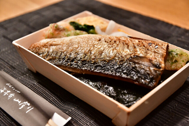 recommendations image for 刷毛じょうゆ 海苔弁 山登り GINZA SIX店