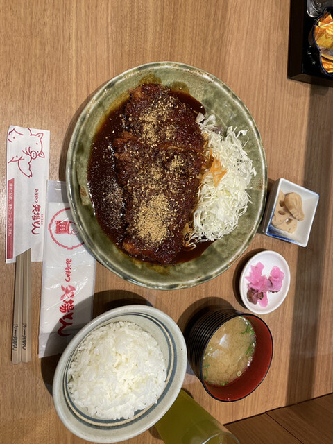 矢場とん 東京駅グランルーフ店的實拍高清圖