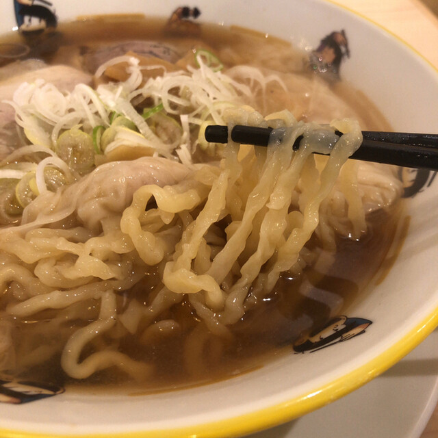 ワンタンメンの満月 三鷹店的实拍高清图