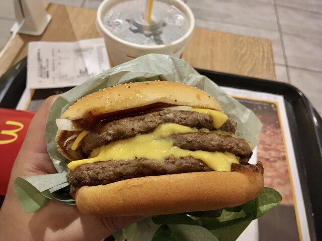 マクドナルド ＪＲ大阪駅桜橋口店的實拍高清圖
