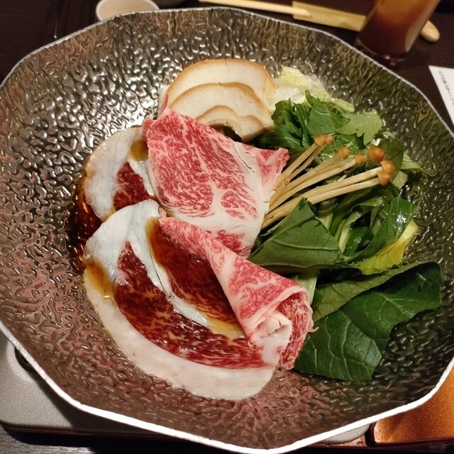 銀座しゃぶ輝 黒毛和牛しゃぶしゃぶ・すき焼き専門店 銀座本店的實拍高清圖