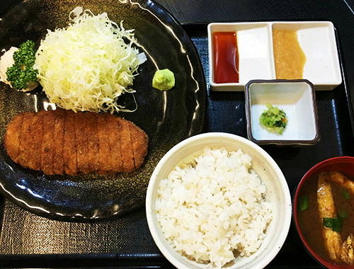 牛かつ もと村 アルタ裏店的實拍圖