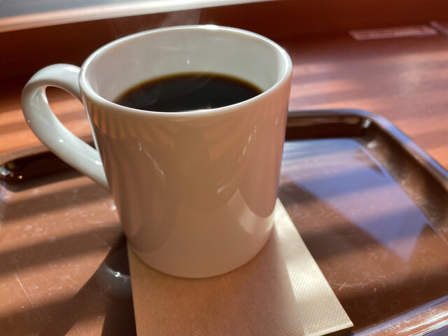 recommendations image for カフェ・ベローチェ 岩本町店