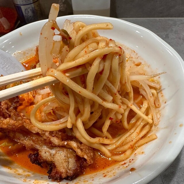 recommendations image for 旨辛ラーメン 表裏 高田馬場店
