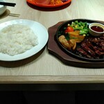 炭焼ハンバーグ&ステーキ コバラヘッタ 新さっぽろ店的实拍图