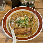 麺や HIRAMEKI的实拍图