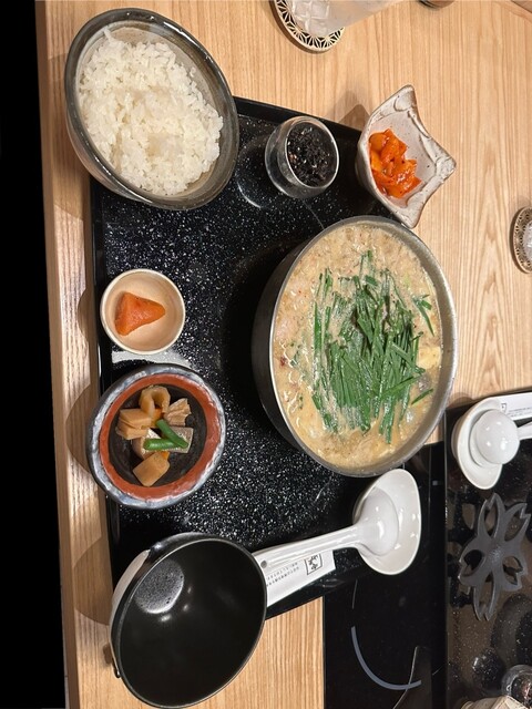 博多もつ鍋 やま中 銀座店的實拍高清圖