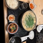 博多もつ鍋 やま中 銀座店的實拍圖