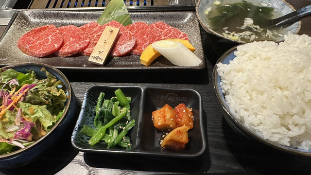 牛犇焼肉的實拍高清圖