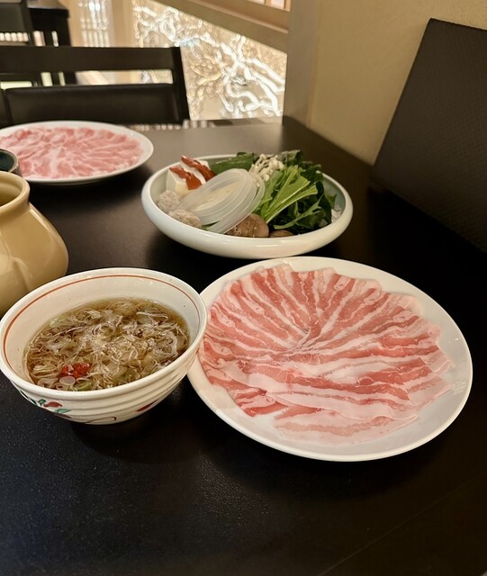 京都つゆしゃぶCHIRIRI 大阪梅田茶屋町店的實拍高清圖