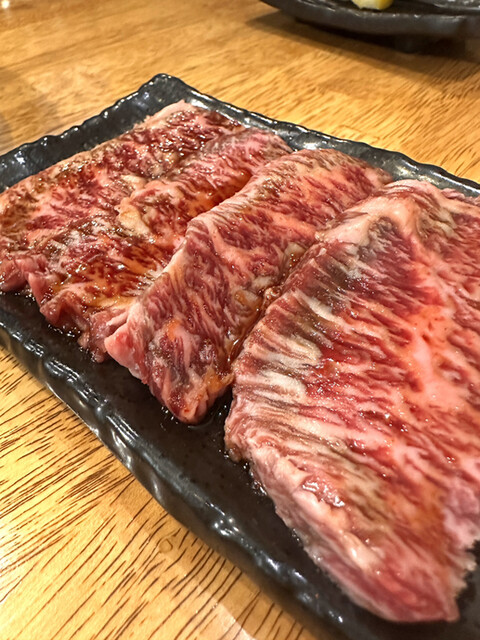 焼肉 旨い牛的實拍高清圖