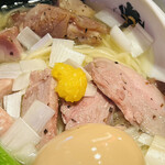 満鶏軒 秋葉原UDX秋葉原拉麺劇場店的實拍圖
