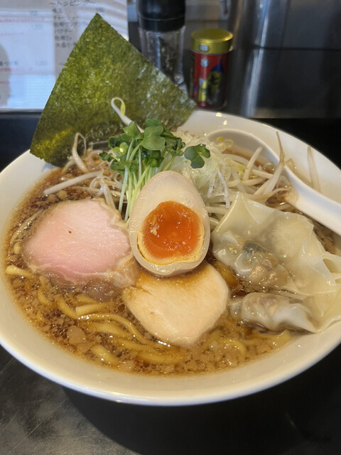 鶏そば・ラーメン Tonari的實拍高清圖