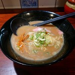 白湯麺専門店 丸福ラーメン 守口店的实拍图