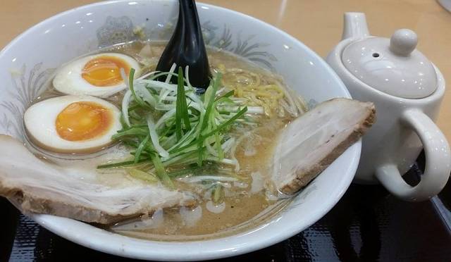 ラーメン純水 イオンモール釧路昭和店的实拍高清图