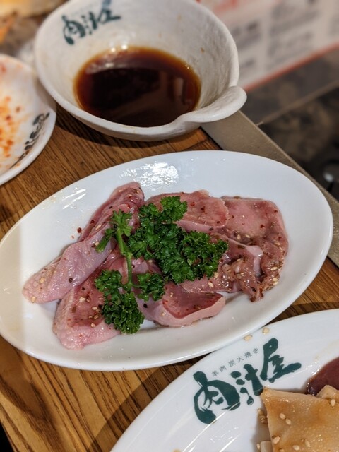 羊肉炭火焼 肉汁屋的實拍高清圖