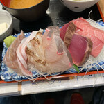 魚菜はざま的實拍圖
