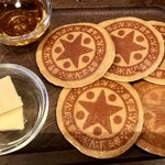 LUIDA'S BAR的实拍图