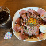 Kalm Cafe&Bar的实拍图