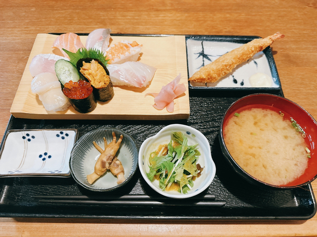 夜明茶屋的實拍圖