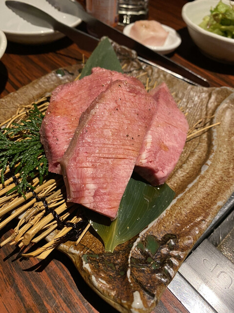 李休 千日前的實拍高清圖