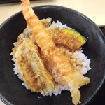 華屋与兵衛 尾久店的实拍图