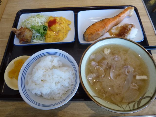 福岡篠栗食堂的实拍图