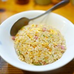 有吉商店 渡辺通り店的实拍图