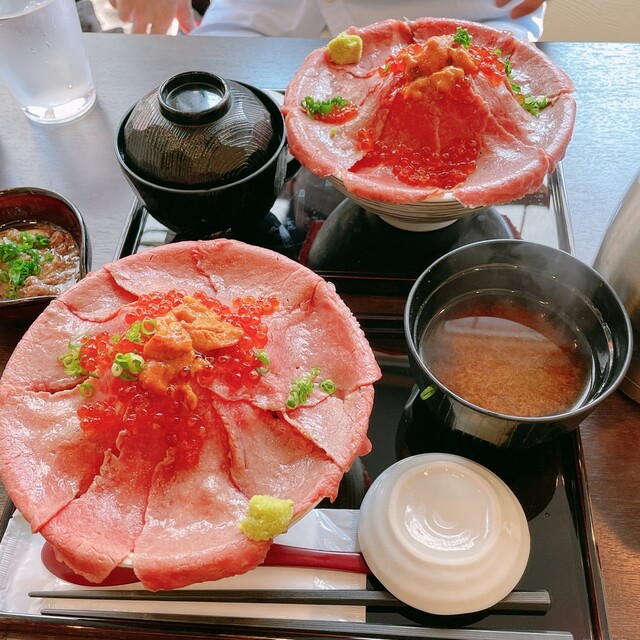吉祥寺 肉ドレス海鮮丼 渋谷道玄坂店的實拍高清圖