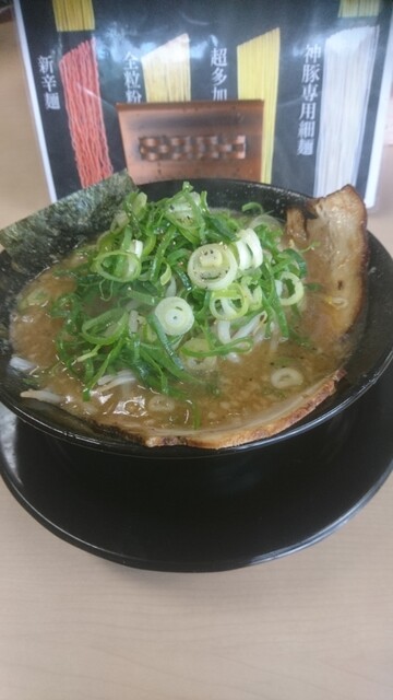 ラーメン食堂 神豚 大東店的實拍高清圖