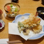 山月的实拍图