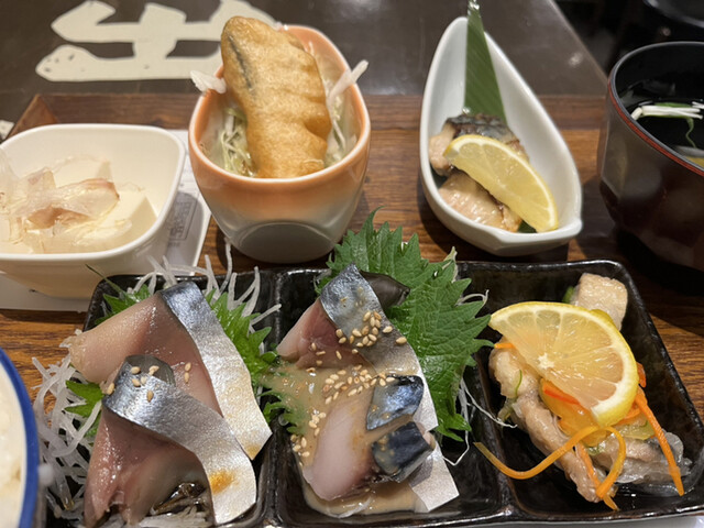 とろさば料理専門店 SABAR 阪急三番街店的实拍高清图