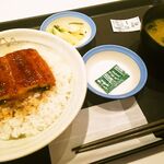 松屋 府中店的实拍图