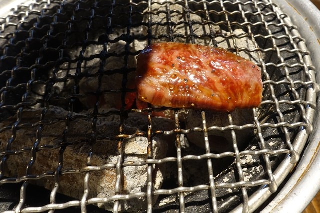 炭火焼肉 赤黒的實拍高清圖