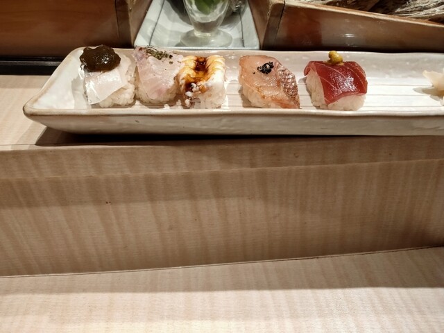 鮨・割烹 花絵巻的实拍高清图