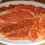 焼肉すず屋的实拍图