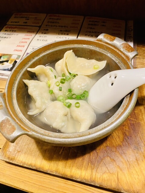 鉄鍋餃子酒場 山桜的实拍高清图