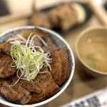 元祖豚丼屋 TONTON 船場センタービル10号館店的实拍图