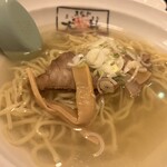 尤敏的实拍图