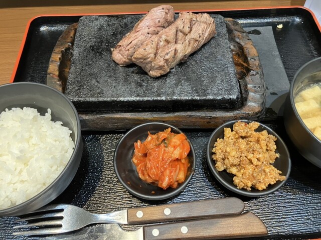 感動の肉と米 新橋店的實拍高清圖