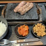 感動の肉と米 新橋店的實拍圖