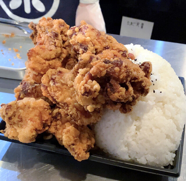メガ盛り マンモス弁当 菅原店的实拍高清图