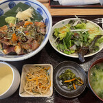 魚と酒 ことぶきや 成城学園駅前的實拍圖