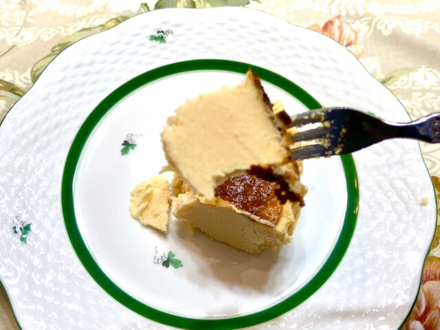 recommendations image for BASQUE CHEESE CAKE ENRIKE