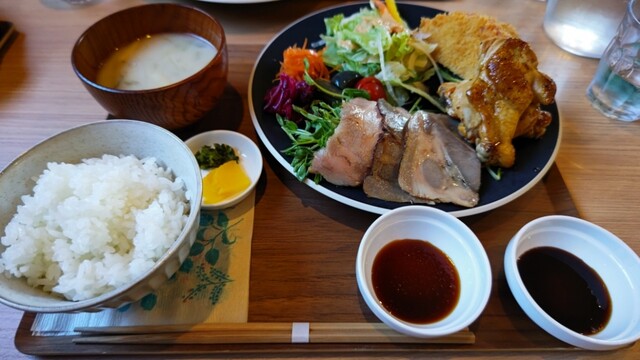Cafe Dining Sera的实拍高清图
