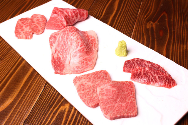 炭火焼肉 赤黒的實拍高清圖