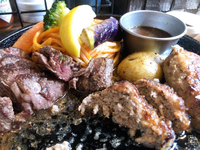 ステーキ＆ハンバーグ ひげ 札幌南5条本店的实拍高清图